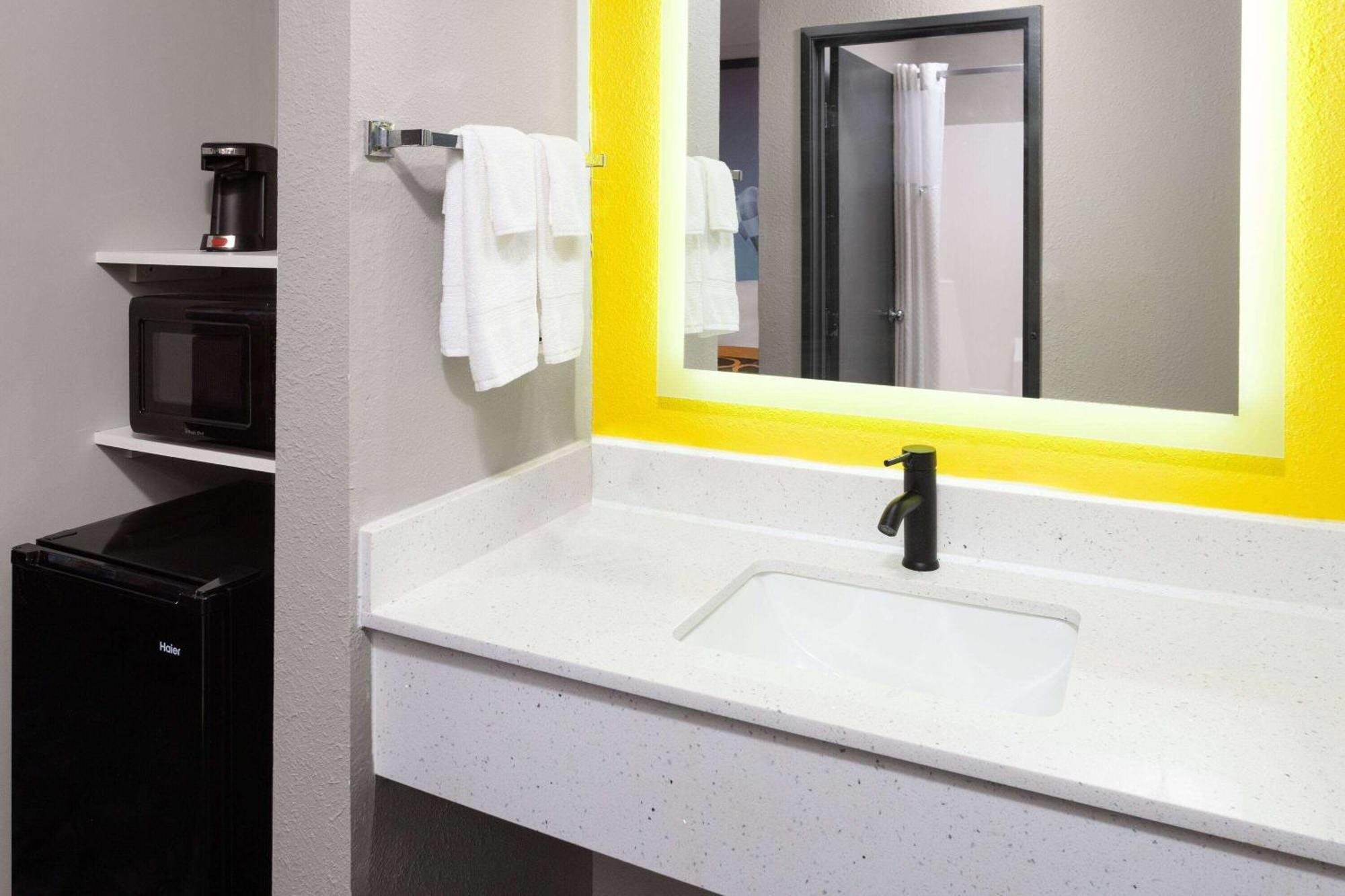 Super 8 By Wyndham Olney Motel Ngoại thất bức ảnh